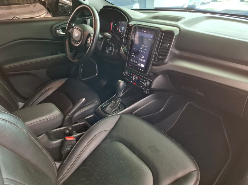 fiat toro 1.3 turbo 270 flex volcano at6 4p automatico 2023