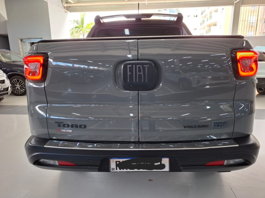 fiat toro 1.3 turbo 270 flex volcano at6 4p automatico 2023