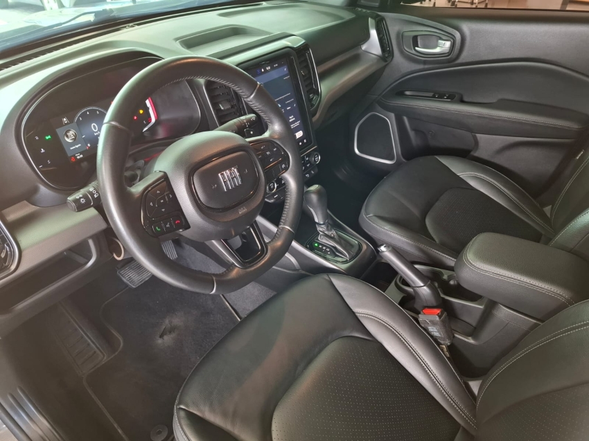 fiat toro 1.3 turbo 270 flex volcano at6 4p automatico 2023
