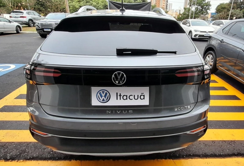 volkswagen nivus 1.0 200 tsi total flex highline automatico 1.2 4p 2022