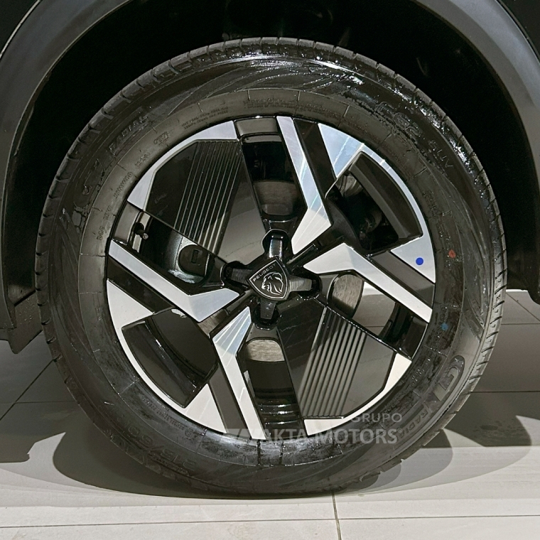 peugeot 2008 1.0 turbo 200 flex active cvt 4p automatico 2025