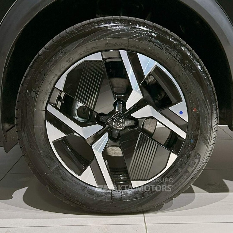 peugeot 2008 1.0 turbo 200 flex allure cvt 4p automatico 2025