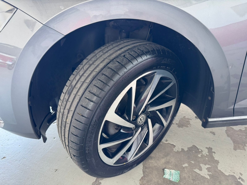 volkswagen virtus 1.0 200 tsi highline automatico flex 4p 2022