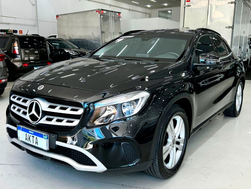 mercedes-benz gla 200 1.6 cgi flex style 7g-dct 4p automatico 20182 mercedes-benz gla 200 1.6 cgi flex style 7g-dct 4p automatico 20182