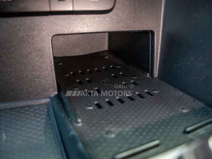 kia carnival 3.5 v6 gasolina ex automatico 4p 20229