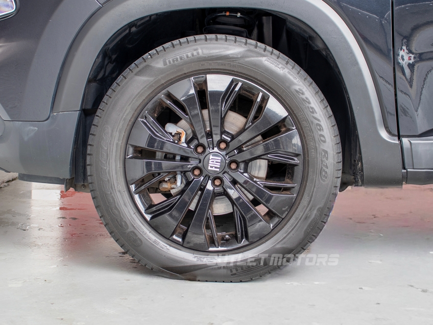 fiat toro 1.3 turbo 270 flex volcano at6 4p automatico 202313