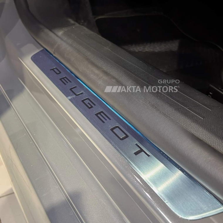 peugeot 208 1.0 turbo 200 flex gt cvt 4p automatico 2025