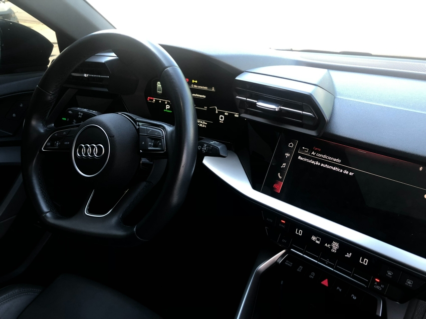 audi a3 2.0 40 tfsi mhev sedan s line s-tronic flex 4p automatico 2024