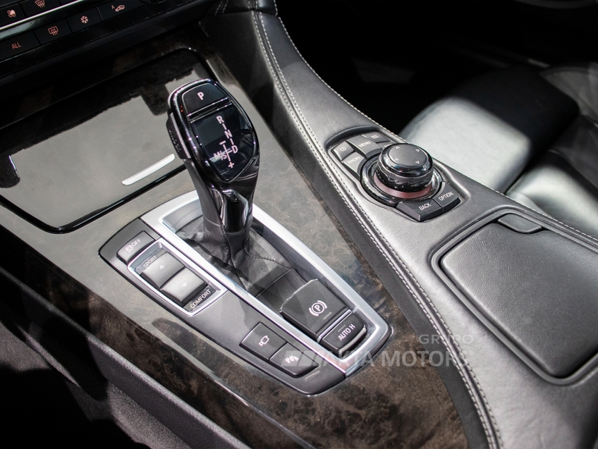 bmw 650i 4.4 coupe v8 32v turbo gasolina 2p automatico 2012