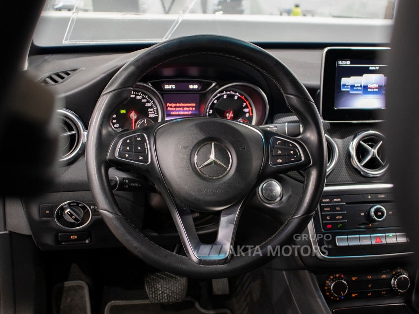mercedes-benz gla 200 1.6 cgi flex style 7g-dct 4p automatico 20186