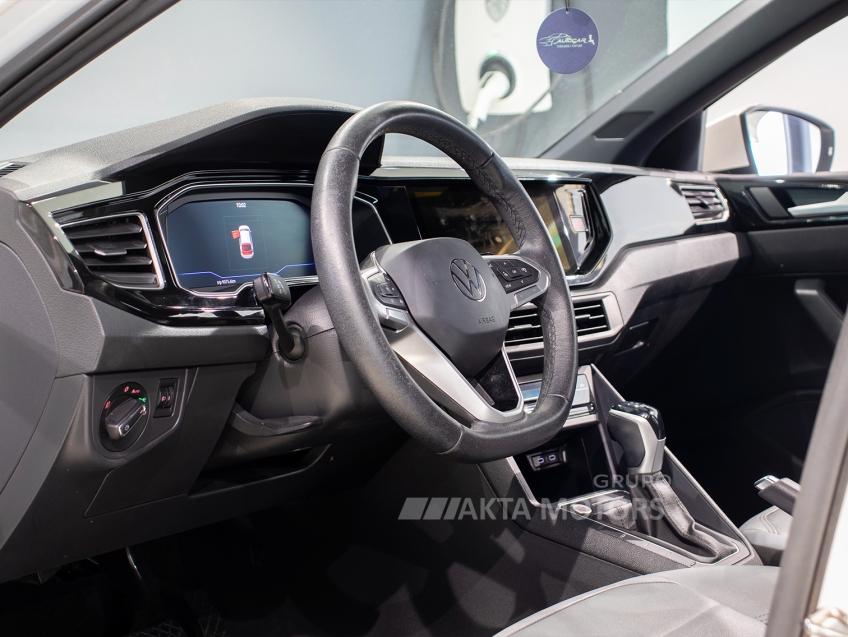 volkswagen nivus 1.0 200 tsi total flex highline automatico 4p 20233
