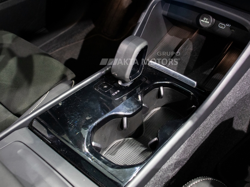 volvo xc40 p6 recharge electric plus 1.5 eletrico 4p automatico 20246