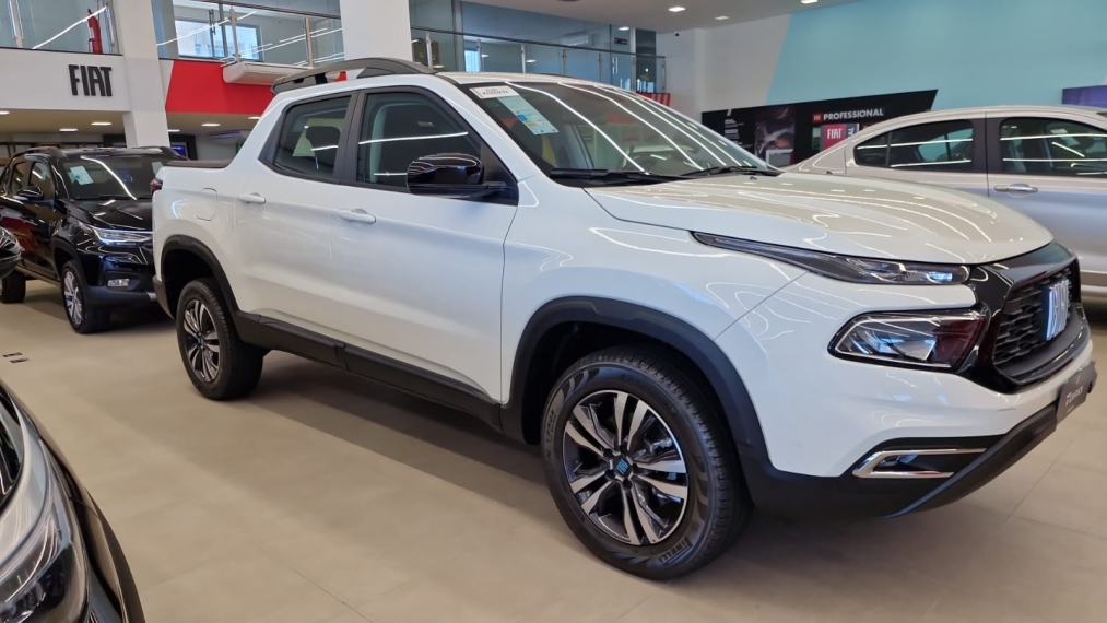 fiat toro 1.3 turbo 270 flex freedom at6 4p automatico 2025