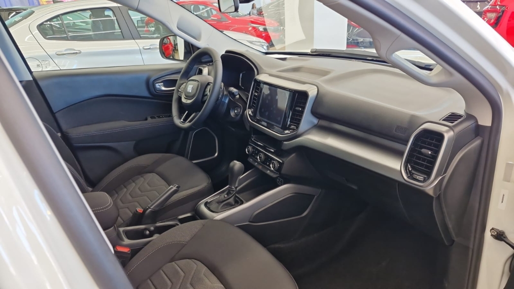 fiat toro 1.3 turbo 270 flex freedom at6 4p automatico 2025