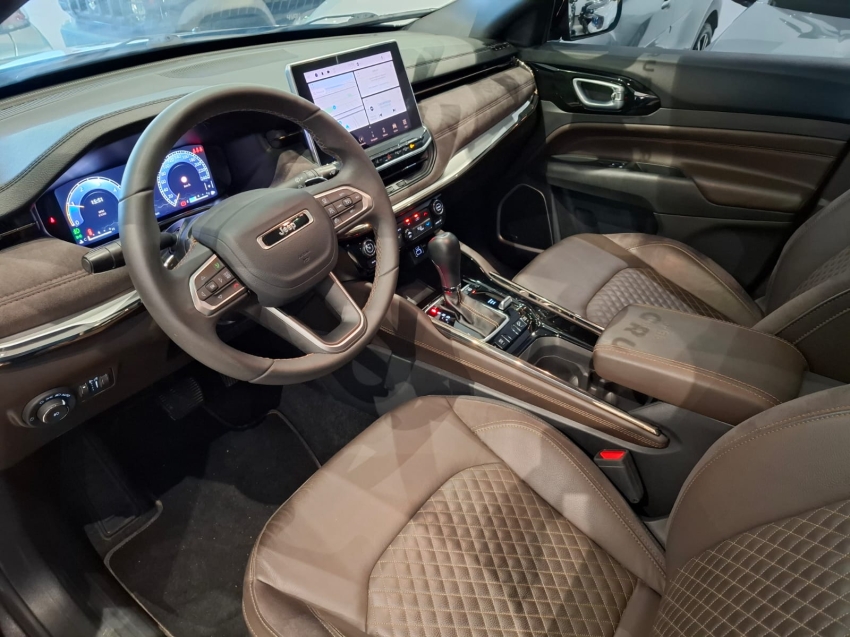 jeep commander 2.0 td380 turbo diesel overland at9 4p automatico 20226