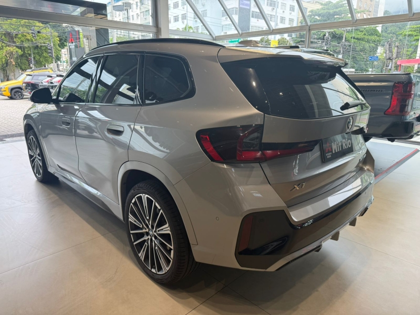 bmw x1 2.0 16v turbo gasolina sdrive20i m sport steptronic 4p automatico 20254