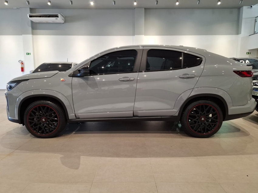 fiat fastback 1.3 turbo 270 flex abarth at6 4p automatico 20252