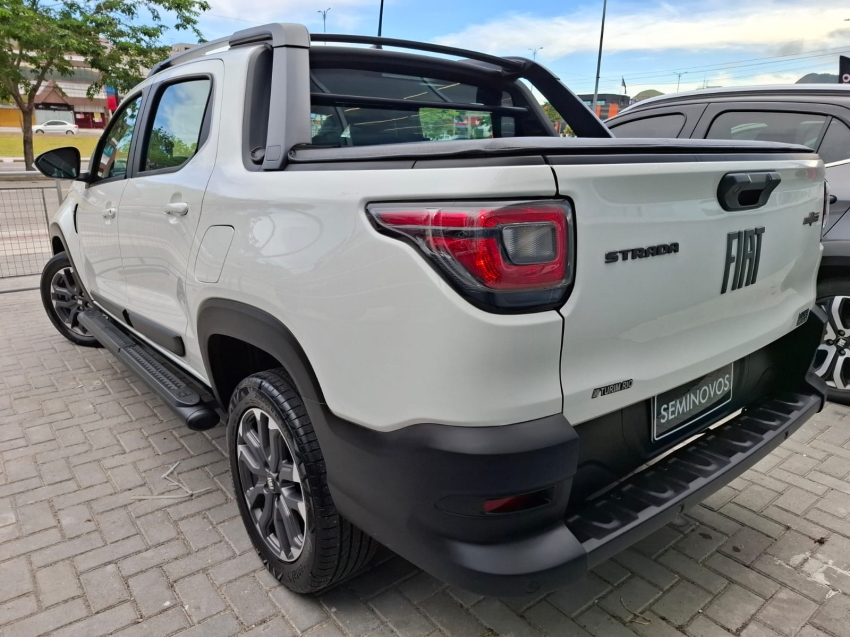 fiat strada 1.0 turbo 200 flex ultra cd cvt 4p automatico 20244