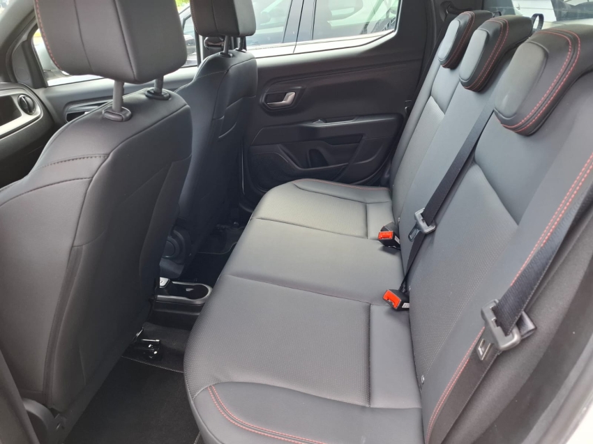 fiat strada 1.0 turbo 200 flex ultra cd cvt 4p automatico 202410