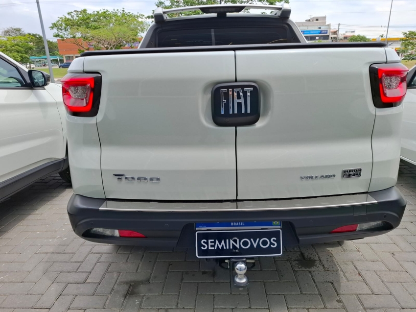 fiat toro 1.3 turbo 270 flex volcano at6 4p automatico 20232