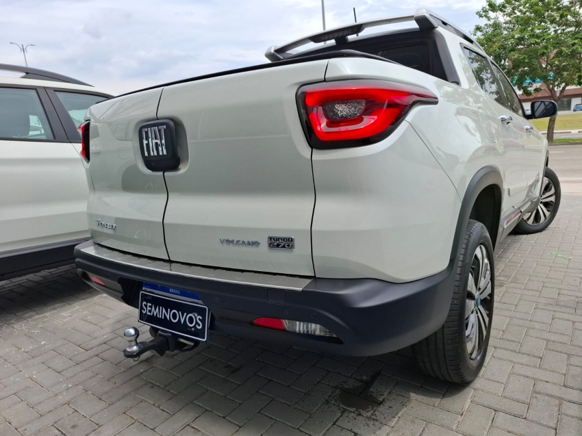 fiat toro 1.3 turbo 270 flex volcano at6 4p automatico 20231