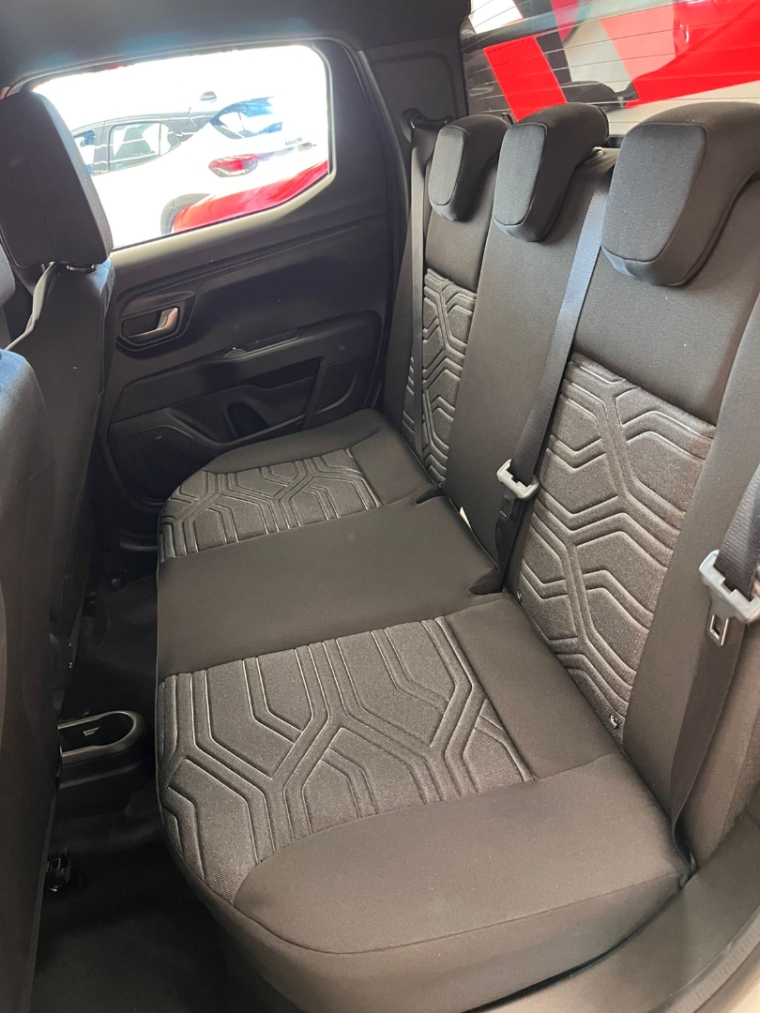 fiat strada 1.3 firefly flex volcano cd cvt 4p automatico 202611