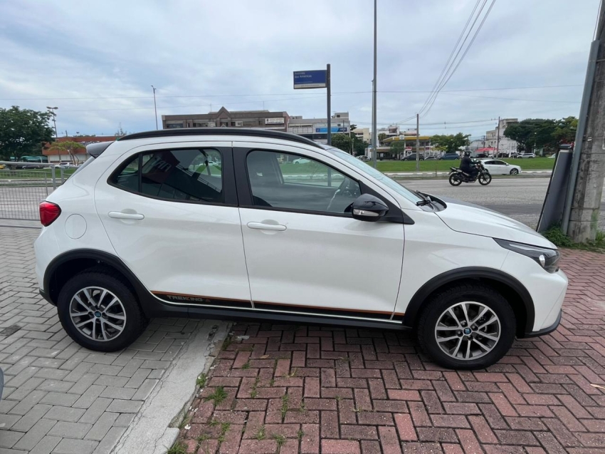 fiat argo 1.3 firefly flex trekking cvt 4p automatico 20251