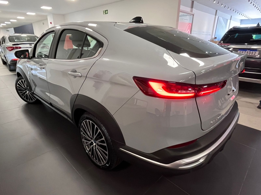 fiat fastback 1.3 turbo 270 flex limited edition at6 4p automatico 20253