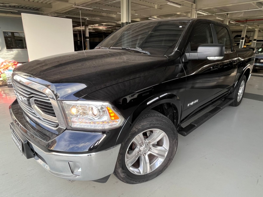 ram classic 5.7 v8 gasolina laramie cd 4x4 automatico 4p 20235