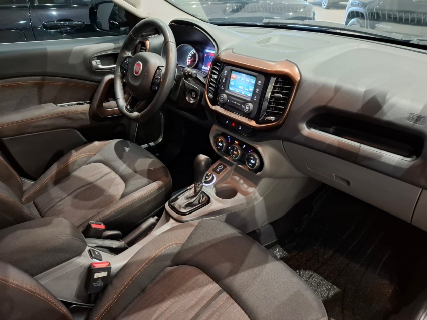 fiat toro 2.0 16v turbo diesel volcano 4wd at9 4p automatico 20187