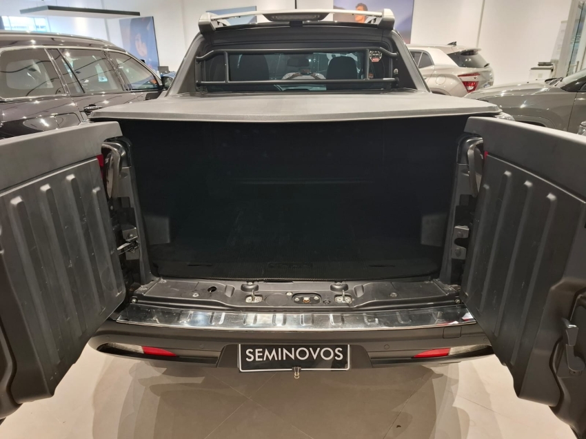 fiat toro 2.0 16v turbo diesel volcano 4wd at9 4p automatico 20186