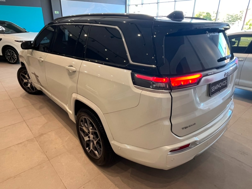 jeep commander 2.0 td380 turbo diesel overland at9 4p automatico 20234