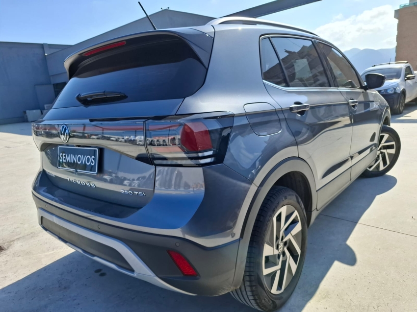 volkswagen t-cross 1.4 250 tsi total flex highline automatico 4p 20251