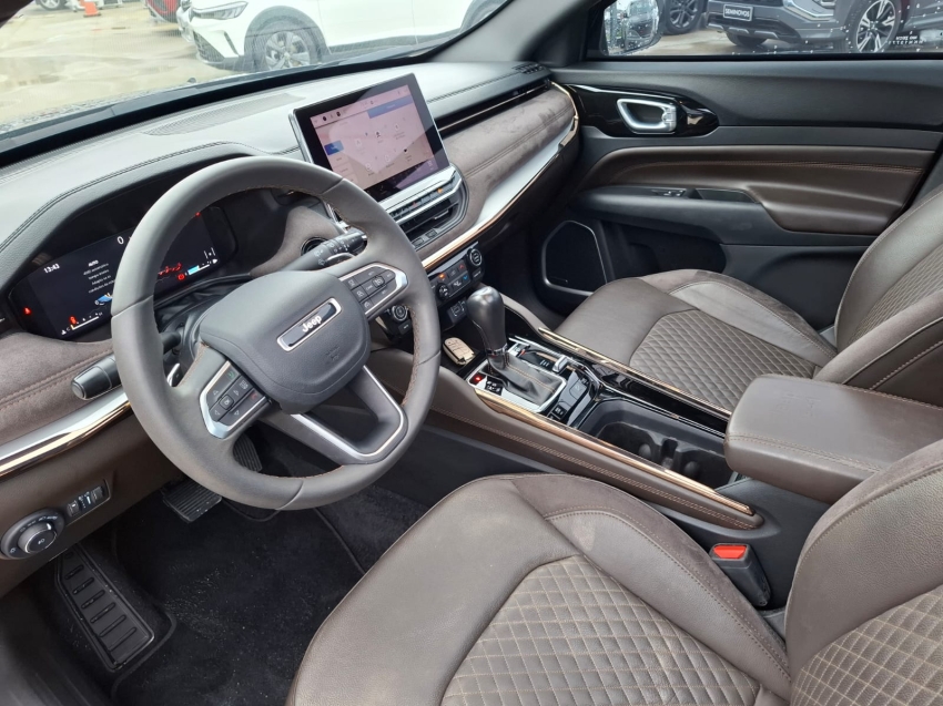jeep commander 2.0 td380 turbo diesel overland at9 4p automatico 20227