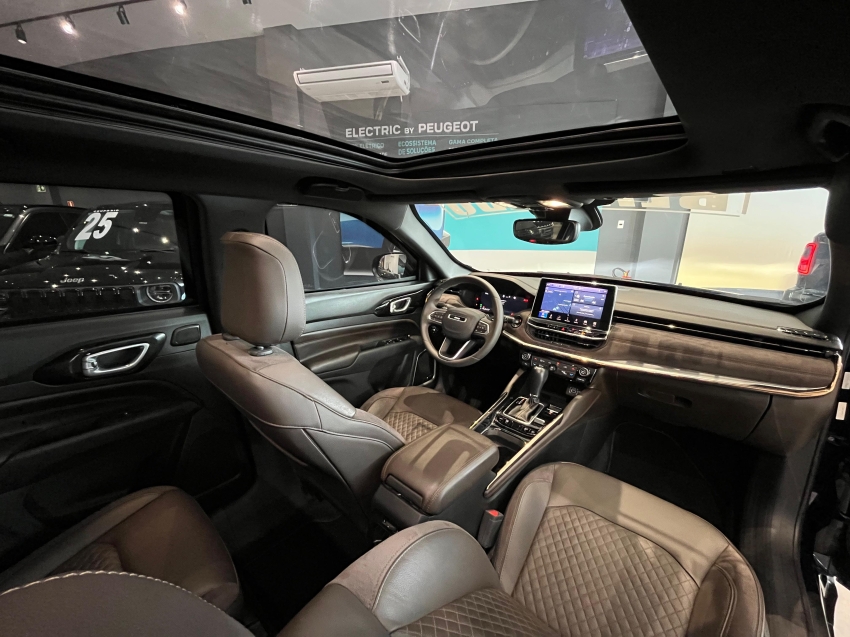 jeep commander 2.0 td380 turbo diesel overland at9 4p automatico 20227