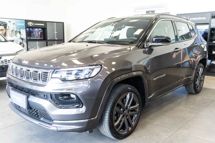 JEEP COMPASS 2.0 HURRICANE 4 TURBO GASOLINA OVERLAND AT9