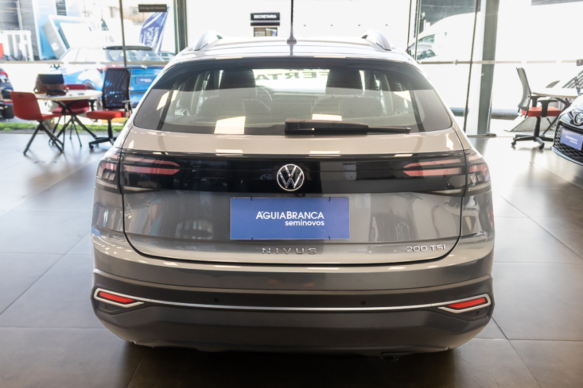 Volkswagen NIVUS 1.0 200 TSI TOTAL FLEX COMFORTLINE AUTOMÁTICO 9