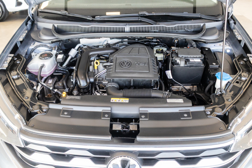 Volkswagen NIVUS 1.0 200 TSI TOTAL FLEX COMFORTLINE AUTOMÁTICO 7