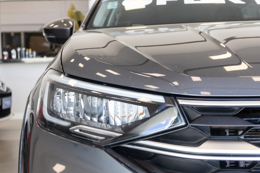 Volkswagen NIVUS 1.0 200 TSI TOTAL FLEX COMFORTLINE AUTOMÁTICO 4