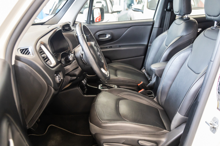 JEEP RENEGADE 1.8 16V FLEX LONGITUDE 4P AUTOMÁTICO 16
