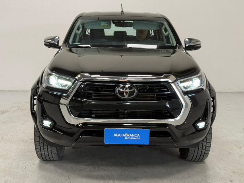 Toyota HILUX 2.8 D-4D TURBO DIESEL CD SRX PLUS 4X4 AUTOMÁTICO 3