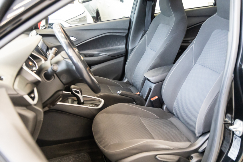 Chevrolet ONIX 1.0 TURBO FLEX PLUS LTZ AUTOMÁTICO 18