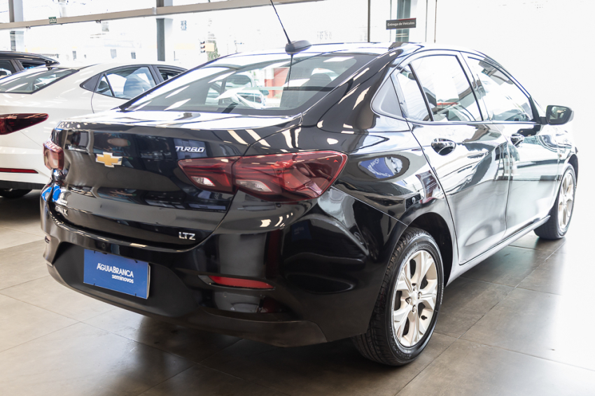 Chevrolet ONIX 1.0 TURBO FLEX PLUS LTZ AUTOMÁTICO 9