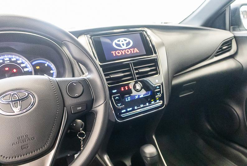 Toyota YARIS 1.5 16V FLEX XL MULTIDRIVE 14