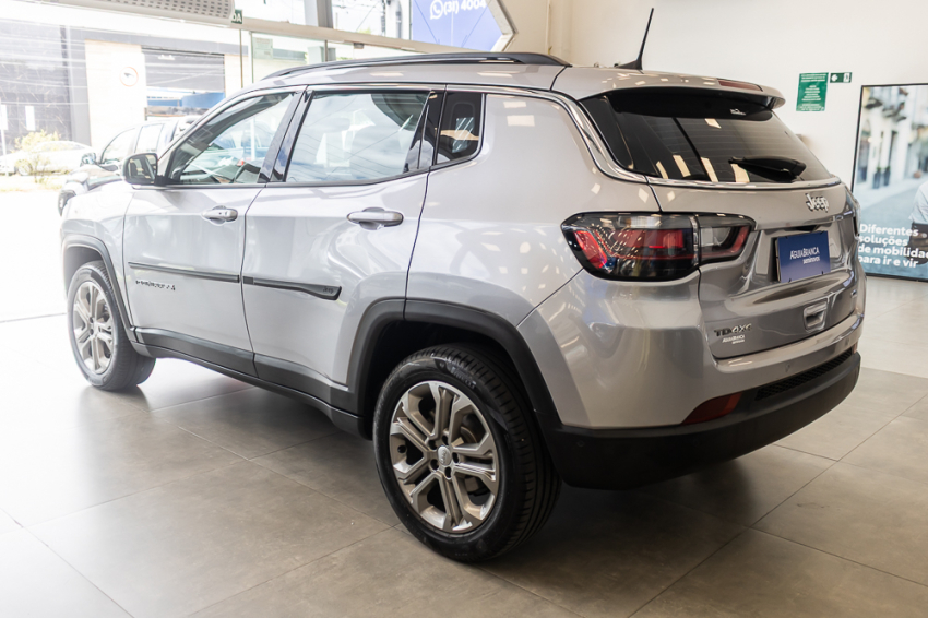 JEEP COMPASS 2.0 TD350 TURBO DIESEL LONGITUDE AT9 8