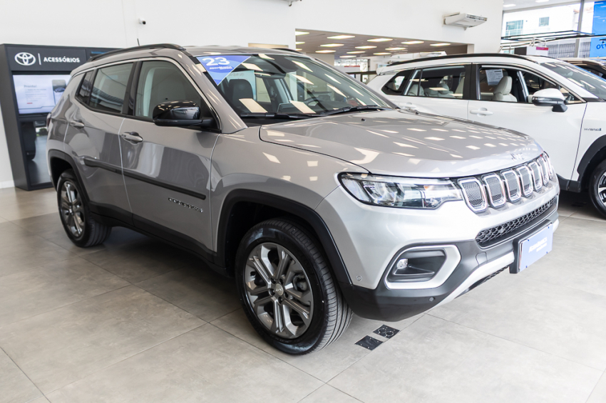 JEEP COMPASS 2.0 TD350 TURBO DIESEL LONGITUDE AT9 6