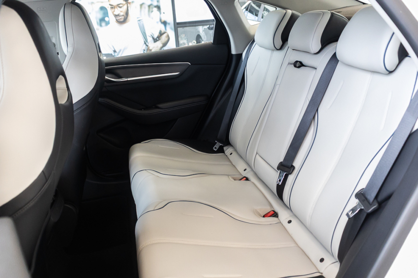 BYD KING 1.5 DM-I PHEV GS AUTOMÁTICO 17