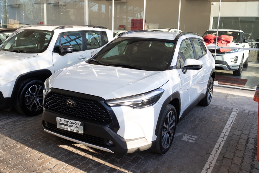 Carro Toyota COROLLA CROSS