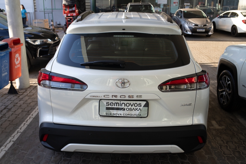 Carro Toyota COROLLA CROSS
