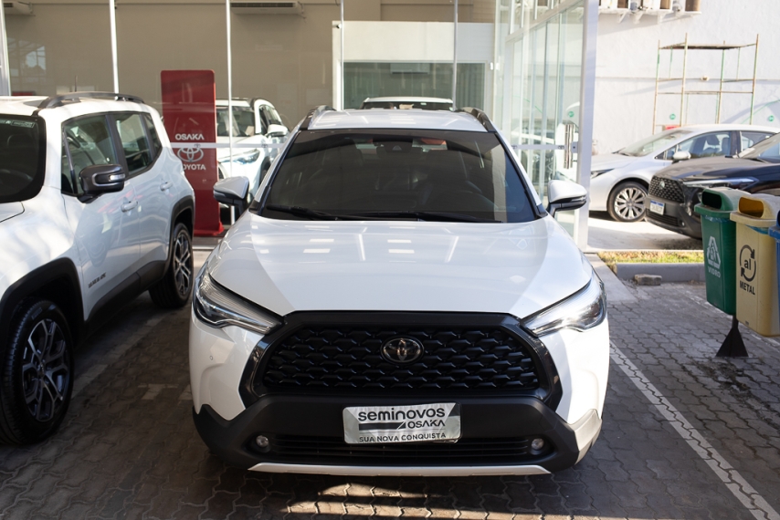 Carro Toyota COROLLA CROSS